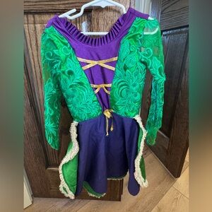 Girls Winnifred Hocus Pocus costume. Handmade from Etsy seller. Beautiful detail